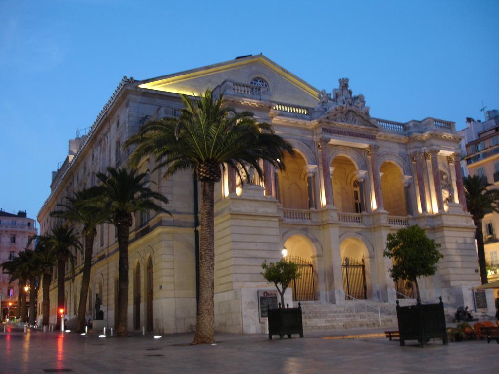 Ibis Budget Toulon Centre Exterior foto